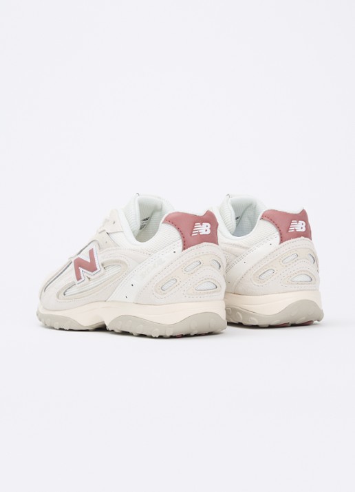 New Balance 204L sneaker met mesh details - achterkant 2 gebroken wit