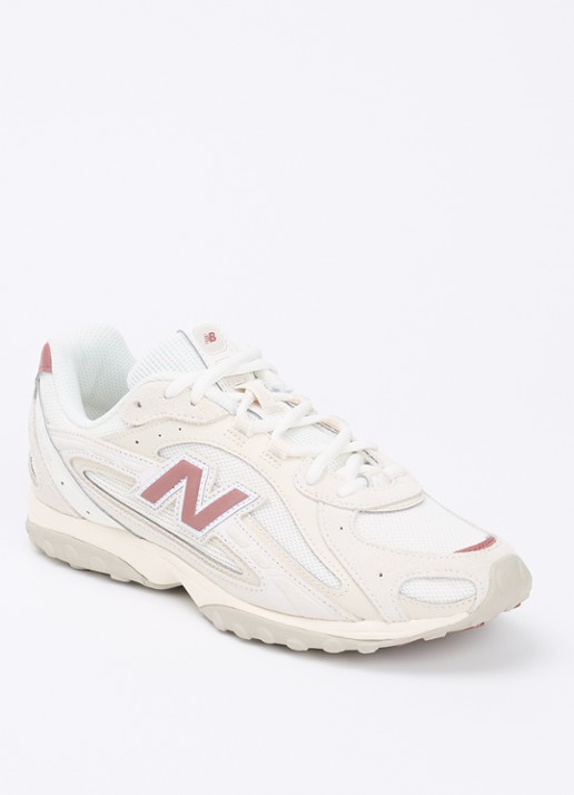 New Balance 204L sneaker met mesh details