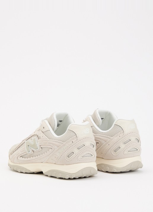 New Balance 204L sneaker van mesh met details van suède - achterkant taupe
