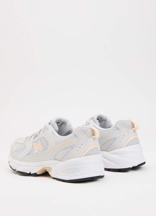 New Balance 530 sneaker met mesh details - achterkant grijs