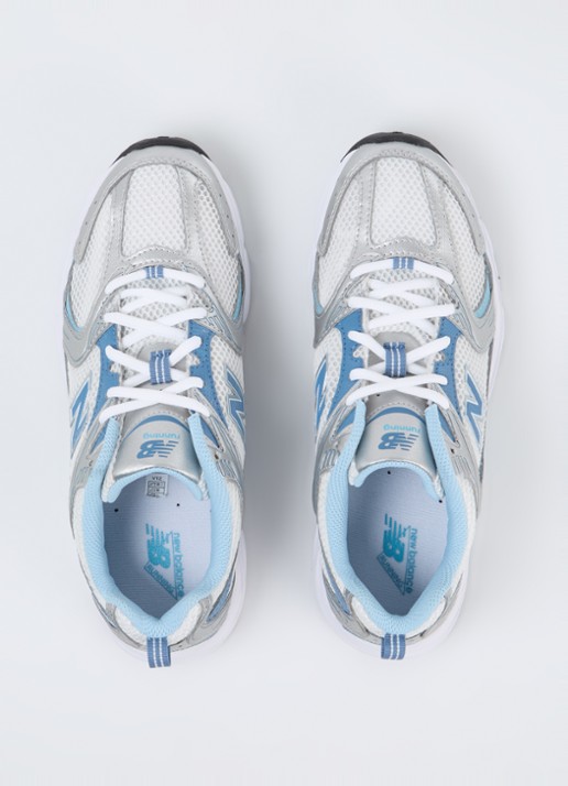 New Balance 530 sneaker van mesh met leren details - detail 4 lichtblauw