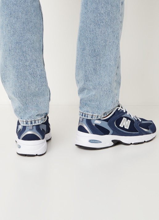 New Balance 530 sneaker van mesh met suède details - voorkant 6 donkerblauw