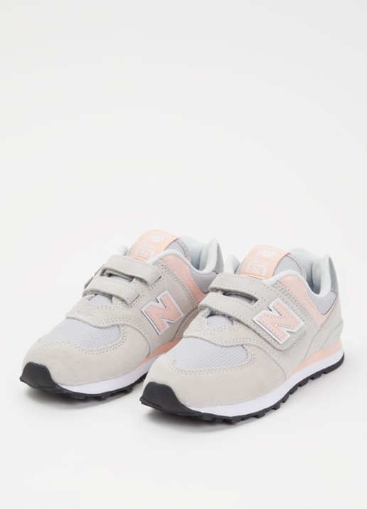 New Balance 574 sneaker met suède details - voorkant 3 grijs