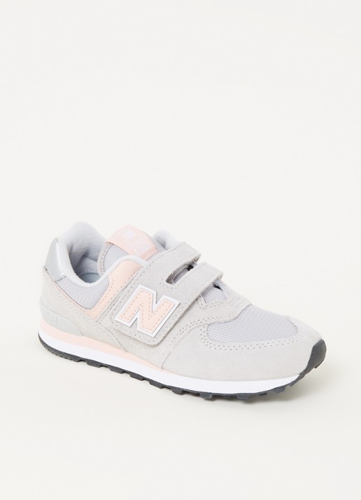 New Balance 574 sneaker met suède details - voorkant lichtgrijs