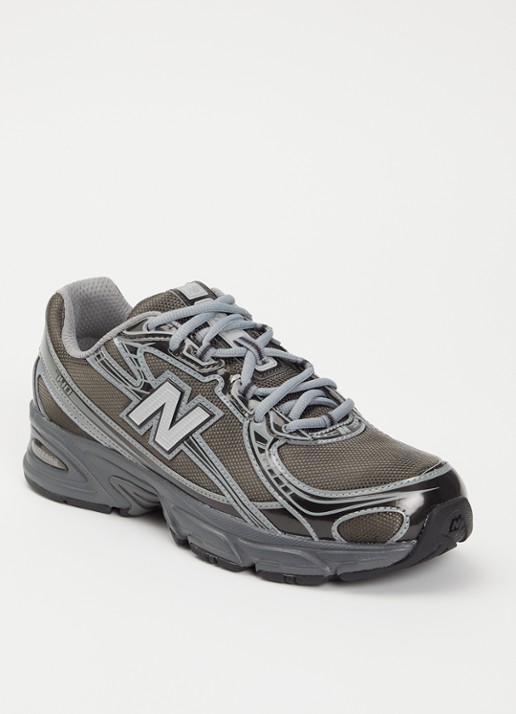 New Balance 740 sneaker met mesh details