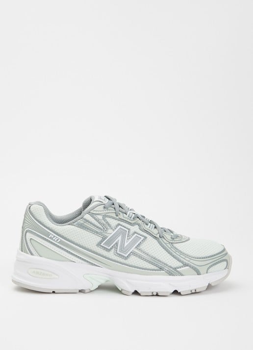 New Balance 740 sneaker met mesh details