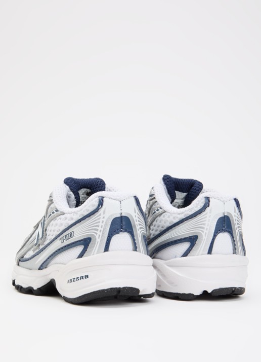 New Balance 740 sneaker met mesh details - achterkant donkerblauw