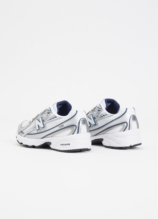 New Balance 740 sneaker met mesh details - achterkant 4 zilver