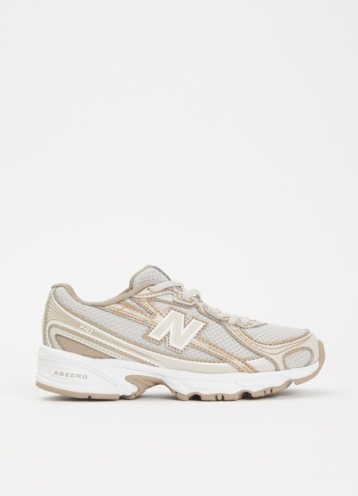 New Balance 740 sneaker met mesh details