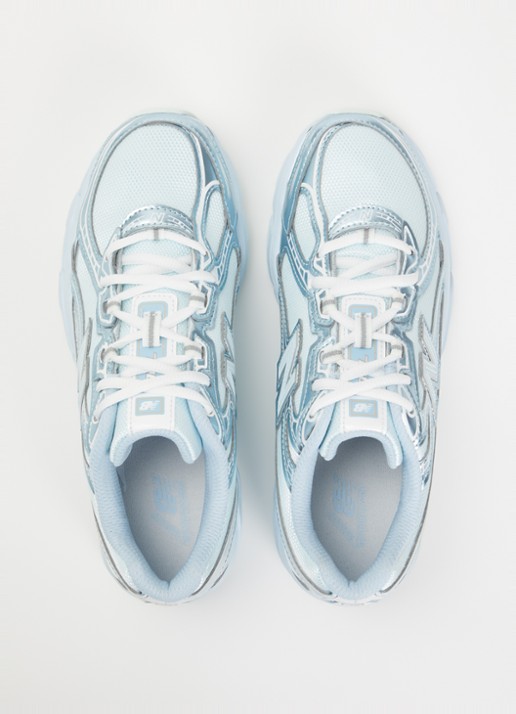 New Balance 740 sneaker met metallic finish - detail 3 lichtblauw