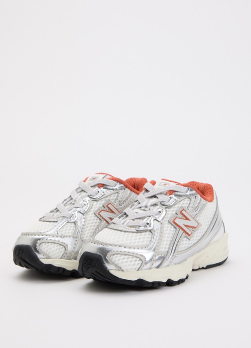 New Balance 740 sneaker van mesh met metallic details - voorkant 3 oranjerood