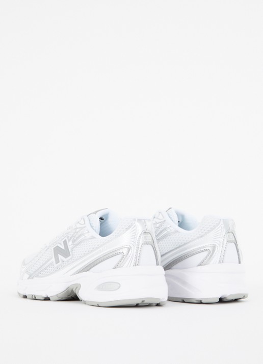 New Balance 740 sneaker van mesh met metallic finish - achterkant wit