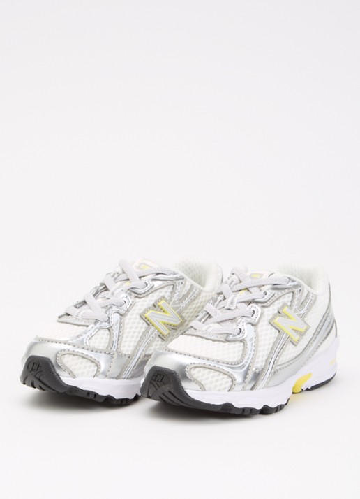 New Balance 740 sneaker van mesh met metallic finish - voorkant 4 creme