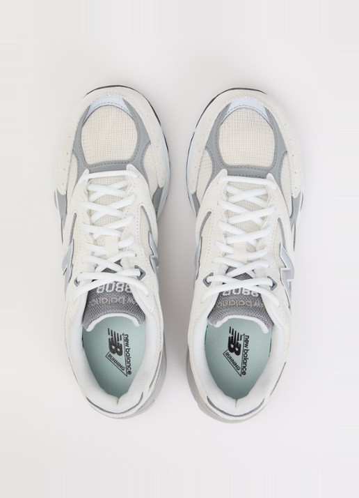 New Balance 880R sneaker met details van suède - detail 2 gebroken wit