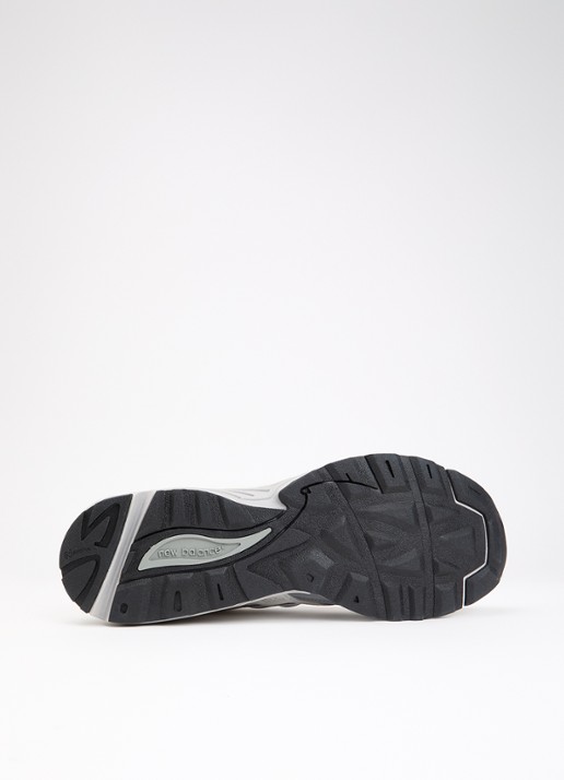 New Balance 880R sneaker met details van suède - detail 3 gebroken wit