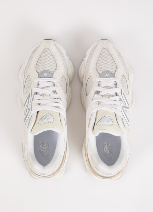 New Balance 9060 sneaker met mesh details - detail 2 gebroken wit