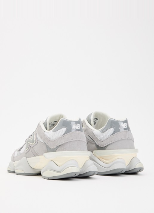 New Balance 9060 sneaker met mesh details - achterkant grijs