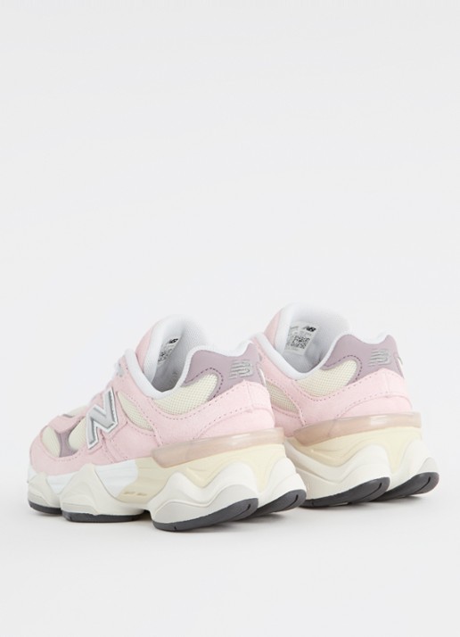 New Balance 9060 sneaker met mesh details - detail zalmroze