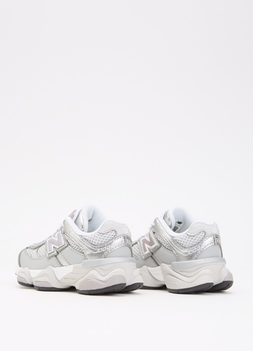 New Balance 9060 sneaker met mesh details - achterkant grijs