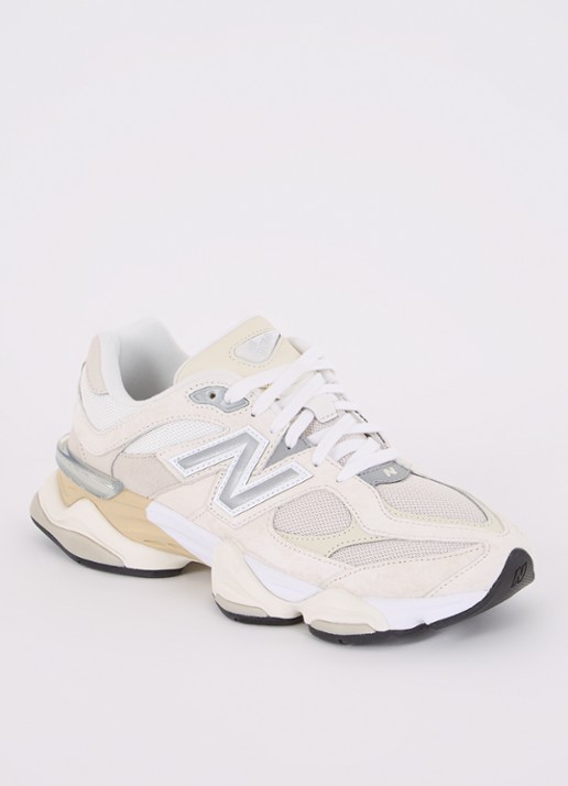 New Balance 9060 sneaker met suède details