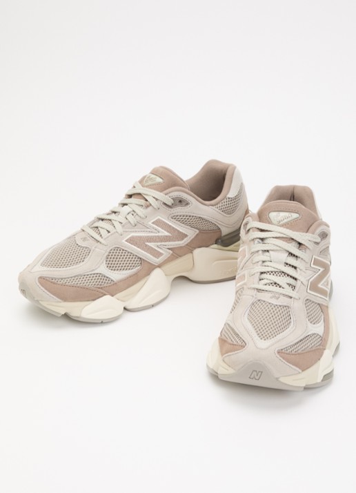 New Balance 9060 sneaker met suède details - detail gebroken wit