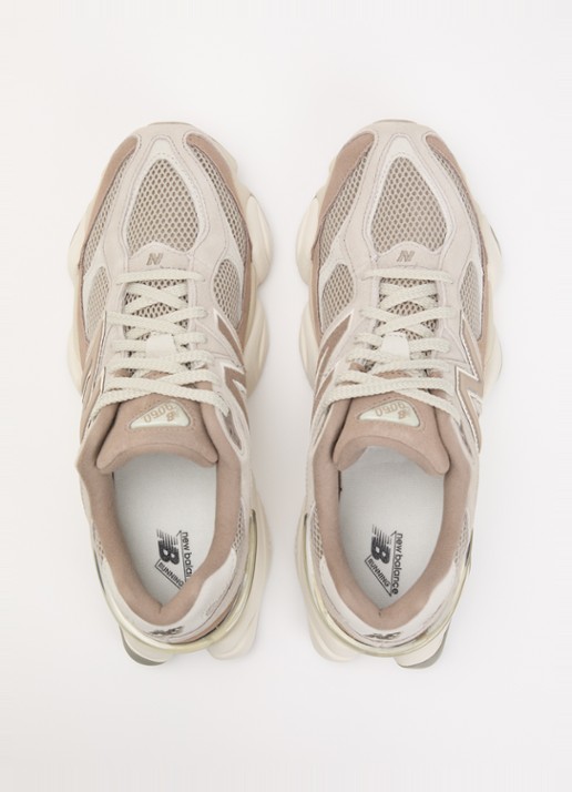New Balance 9060 sneaker met suède details - detail 2 gebroken wit