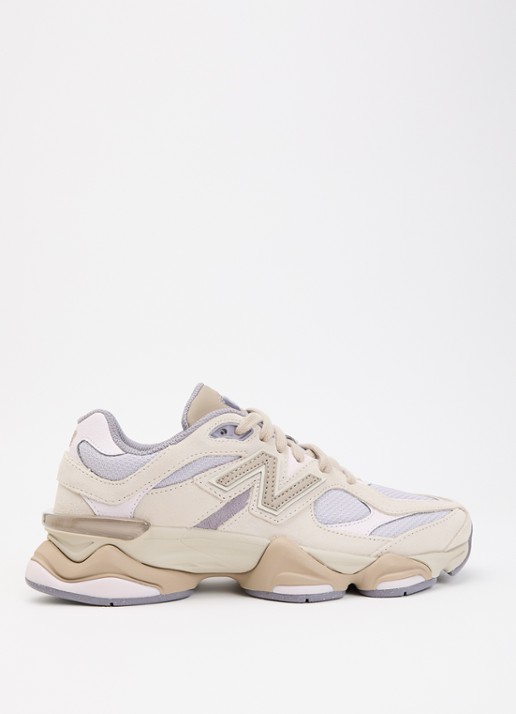 New Balance 9060 sneaker van mesh met suède details