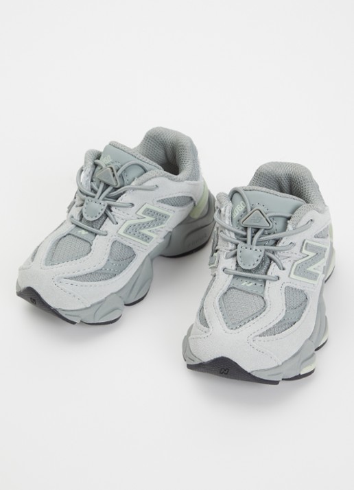 New Balance 9060 sneaker van suède met logo - voorkant 2 olijfgroen