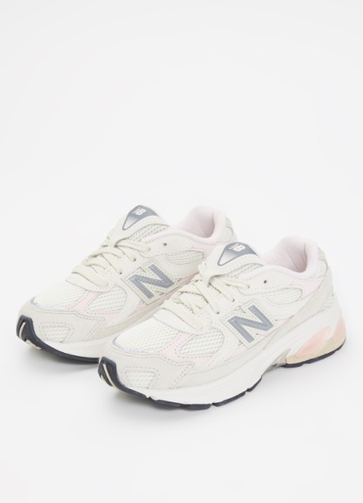 New Balance Abzorb 2010 sneaker van suède met details van mesh - voorkant 4 gebroken wit