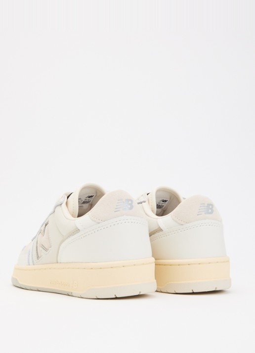 New Balance BB950 sneaker van leer met details van nubuck - achterkant 5 creme
