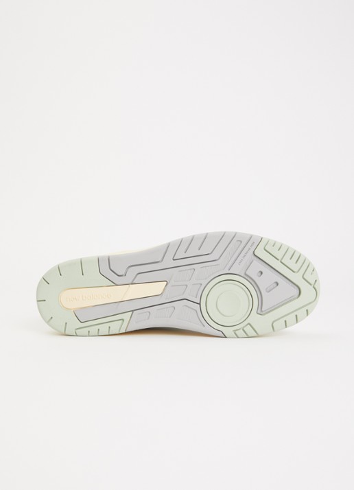 New Balance BB950 sneaker van leer met details van nubuck - detail 3 lindegroen