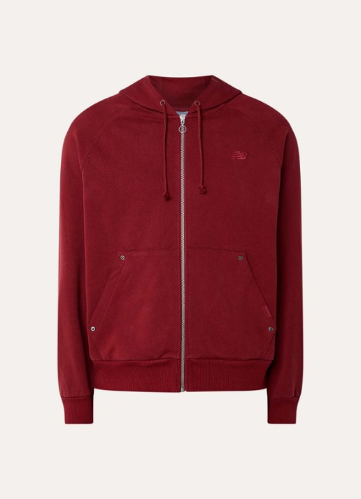 New Balance Hoodie met logoborduring en steekzakken - voorkant rood