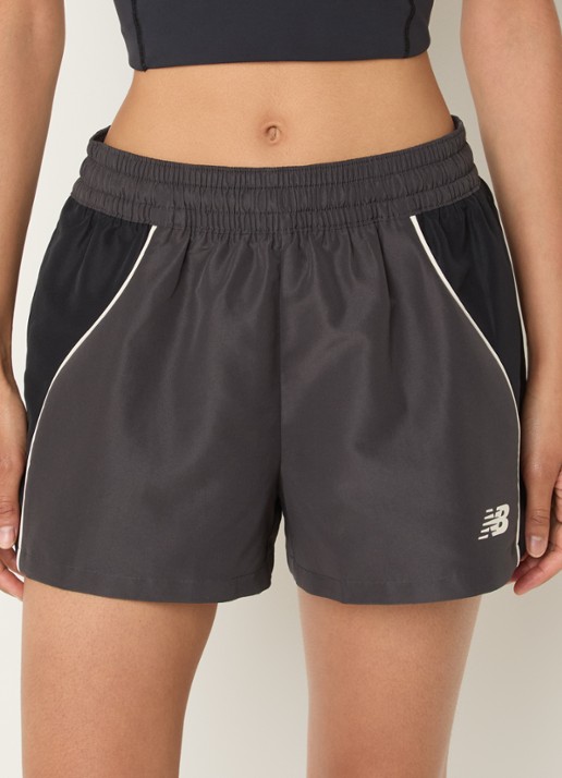 New Balance Mid waist straight leg korte broek met logo
