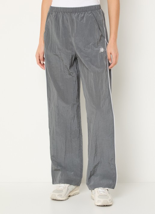 New Balance Sport Legacy high waist loose fit trackpants met logo en steekzakken