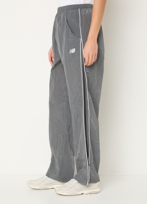 New Balance Sport Legacy high waist loose fit trackpants met logo en steekzakken  - detail 5 grijs