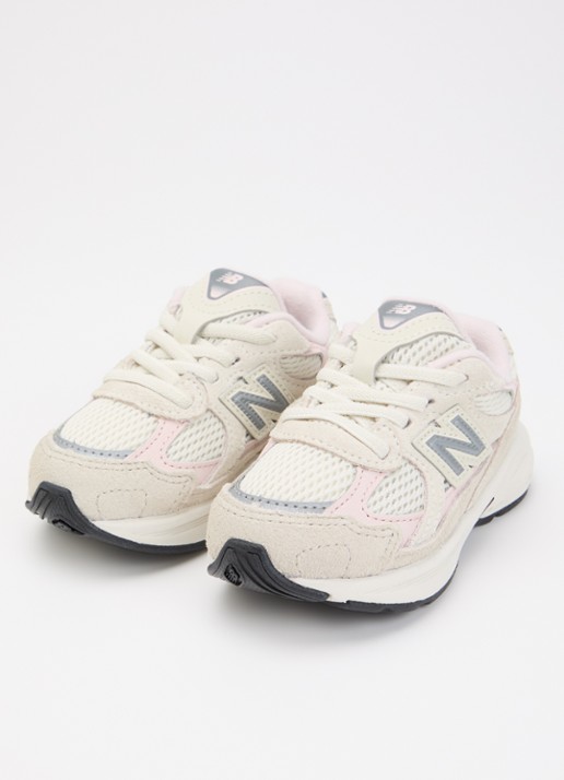 New Balance Turtledove 162 sneaker met details van suède en mesh - voorkant 3 beige