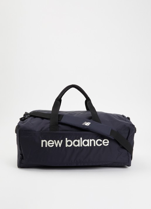 New Balance Urban sporttas met logoborduring en afneembare schouderriem - voorkant 3 donkerblauw