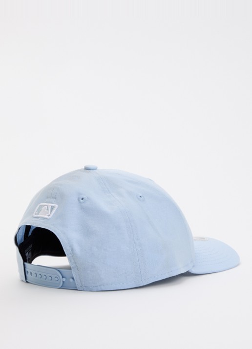 New Era 9Forty pet in linnenblend met logoborduring - detail lichtblauw