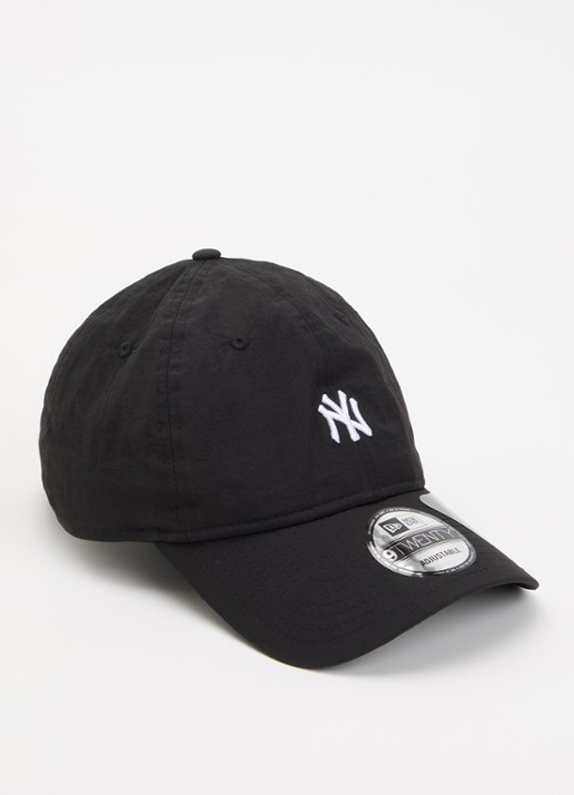 New Era 9Twenty pet met logoborduring