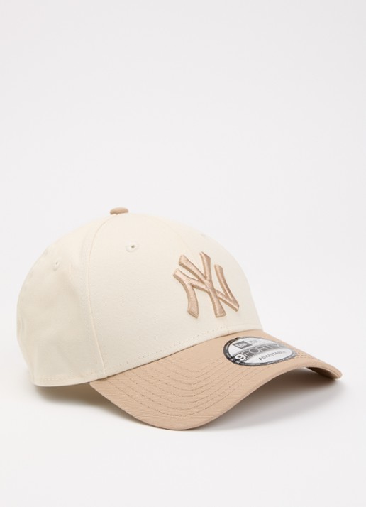 New Era Pet met logoborduring