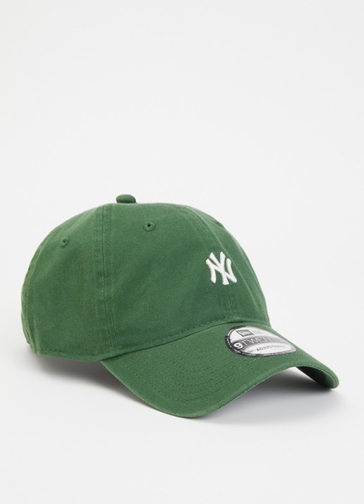 New Era Pet met logoborduring