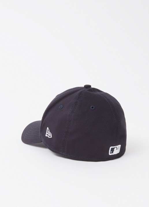 New Era Pet met New York Yankees borduring - detail 2 donkerblauw
