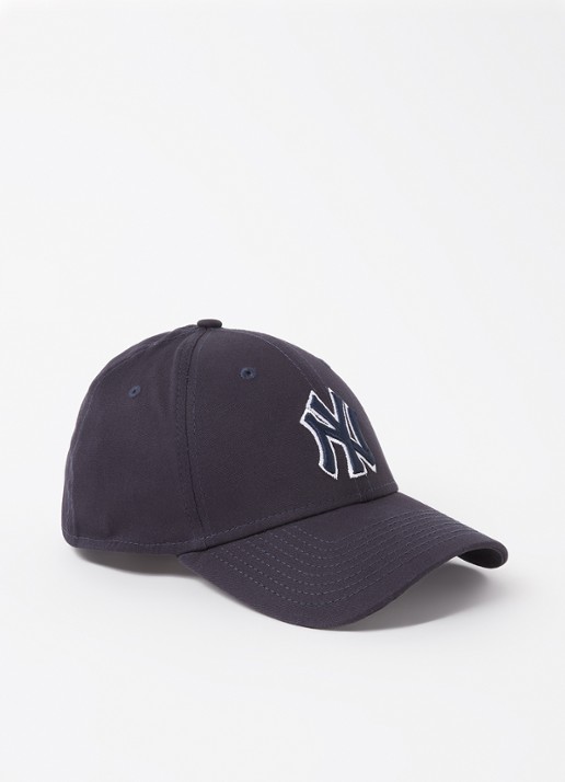New Era Pet met New York Yankees borduring - voorkant donkerblauw