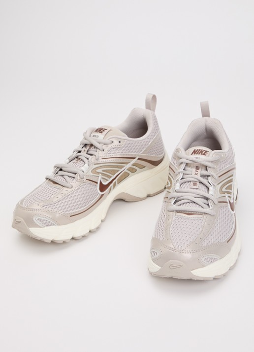 Nike Air Max Moto 2k sneaker met details van mesh  - detail paars