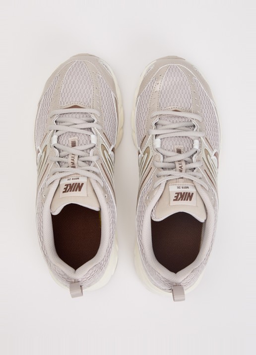 Nike Air Max Moto 2k sneaker met details van mesh  - detail 2 paars