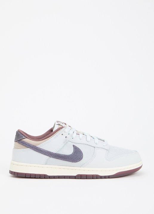 Nike Dunk Low Retro sneaker met logo