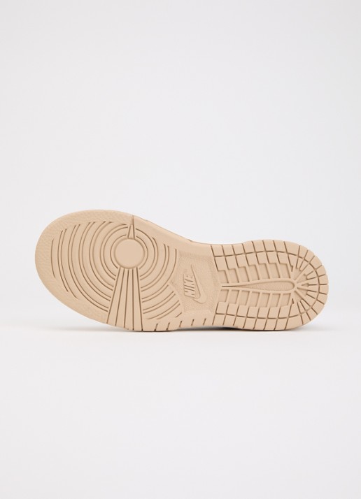 Nike Dunk Low sneaker met leren details en logo - detail lichtbruin