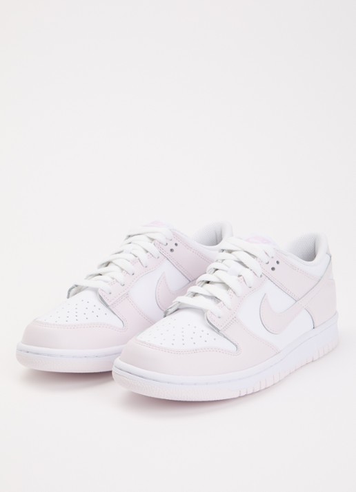 Nike Dunk Low sneaker van leer - voorkant 2 lichtroze