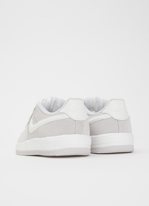 Nike Force 1 sneaker van suède - achterkant 2 beige