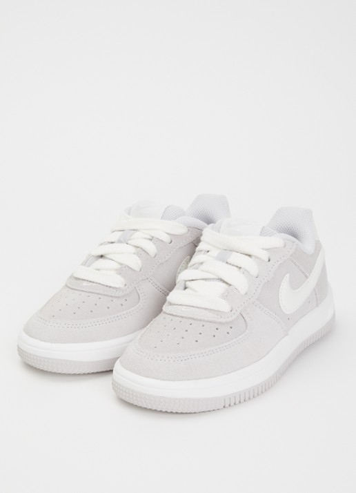 Nike Force 1 sneaker van suède - voorkant 4 beige